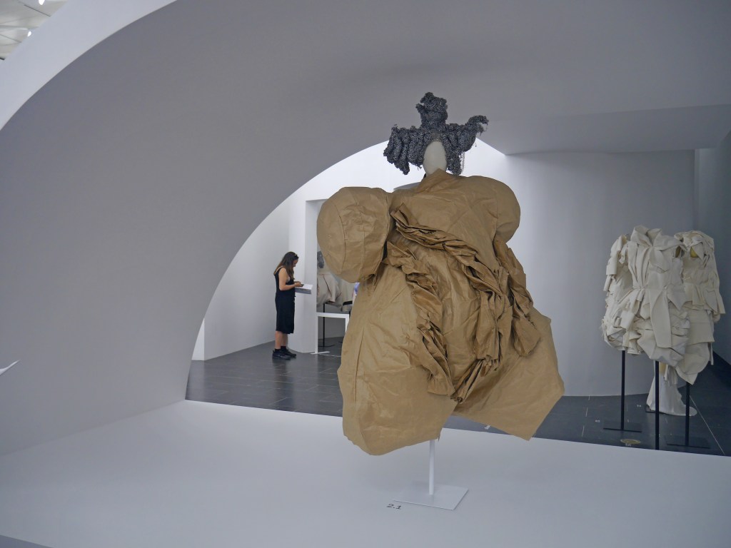 Rei Kawakubo, Exhibición en el MET New York 2017. Parte&nbsp;I